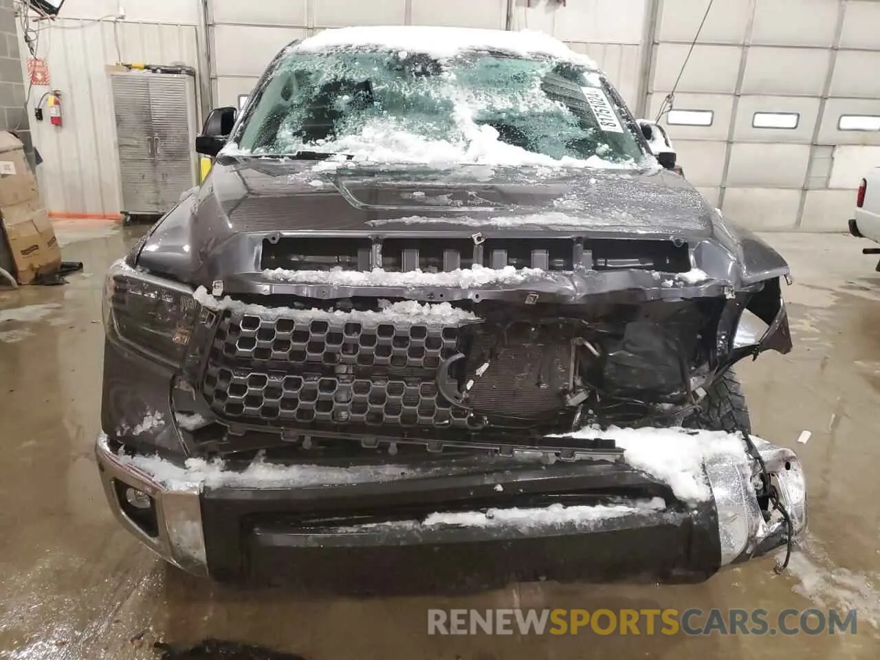 5 fotografías del automóvil dañado 5TFDY5F17LX952433 TOYOTA TUNDRA 2020