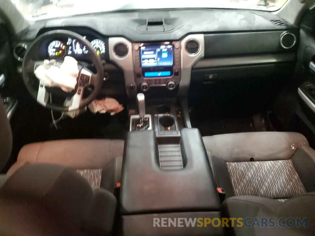 8 fotografías del automóvil dañado 5TFDY5F17LX952433 TOYOTA TUNDRA 2020