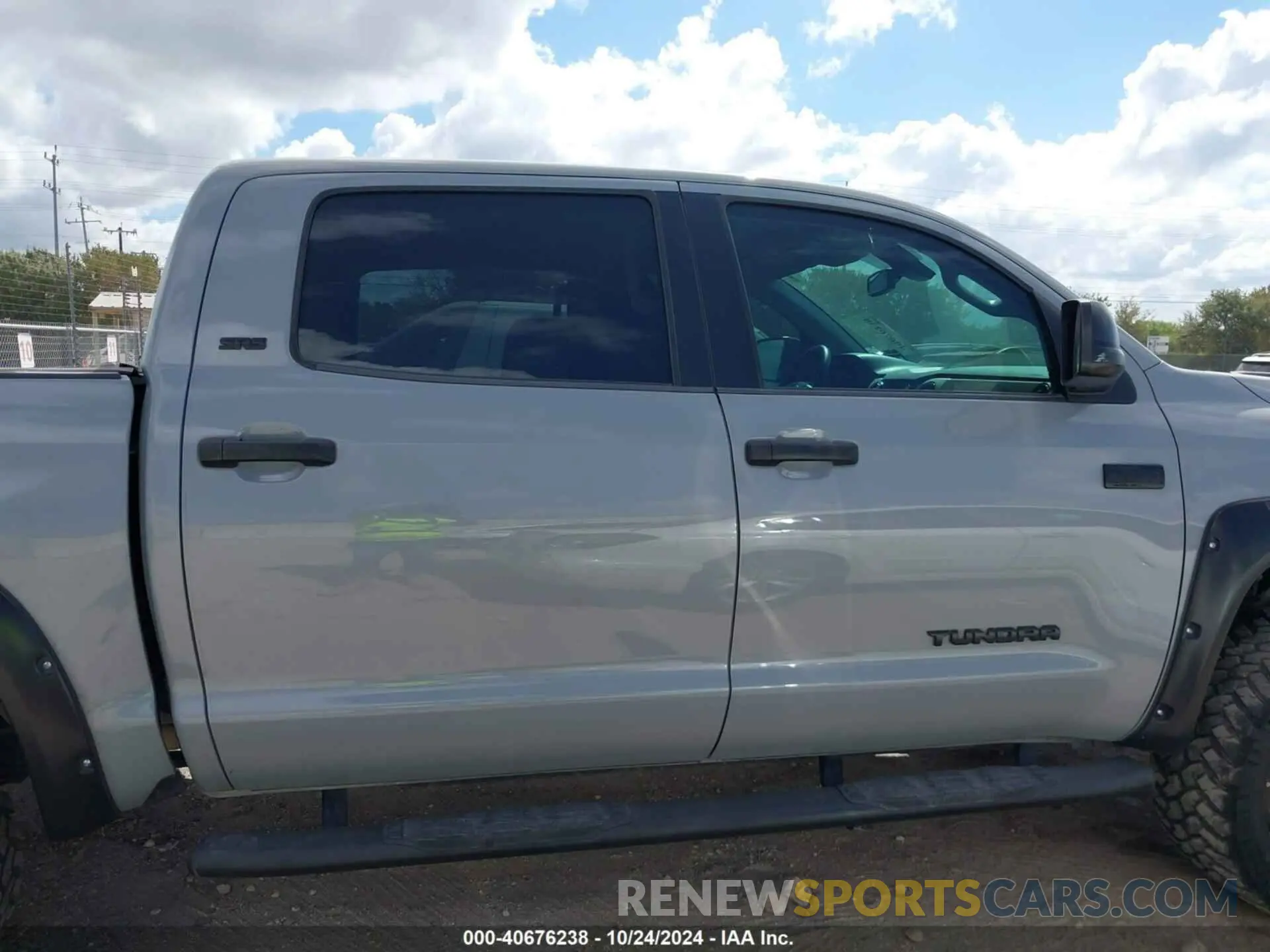13 fotografías del automóvil dañado 5TFDY5F19LX915772 TOYOTA TUNDRA 2020