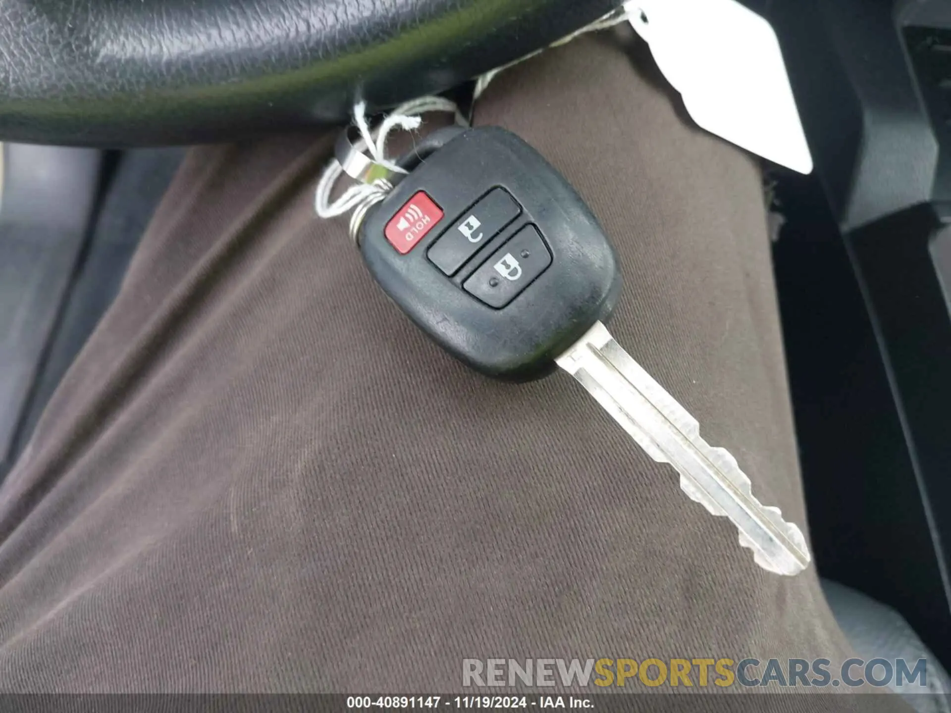 11 fotografías del automóvil dañado 5TFEY5F10LX256517 TOYOTA TUNDRA 2020