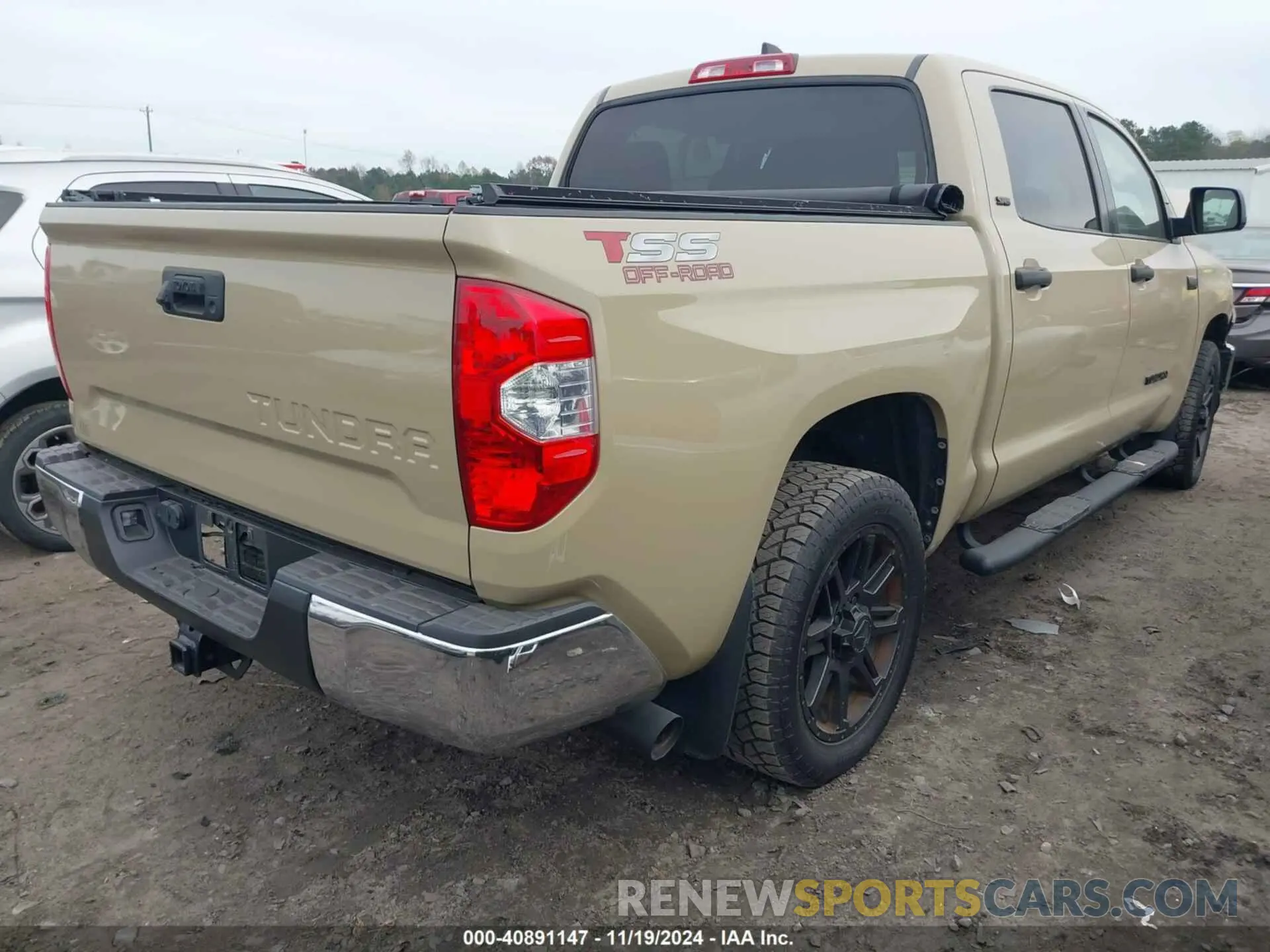 4 fotografías del automóvil dañado 5TFEY5F10LX256517 TOYOTA TUNDRA 2020