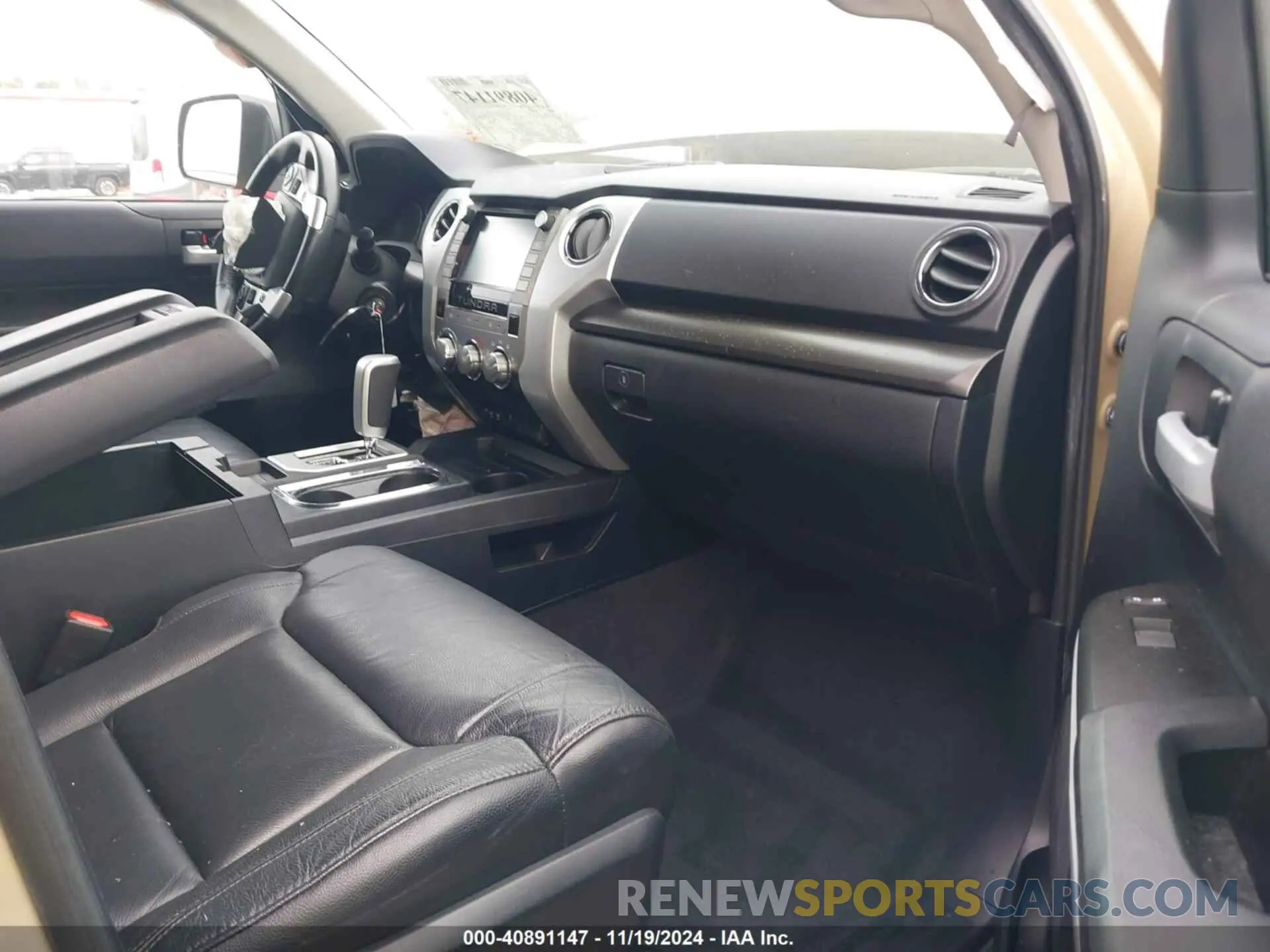 5 fotografías del automóvil dañado 5TFEY5F10LX256517 TOYOTA TUNDRA 2020