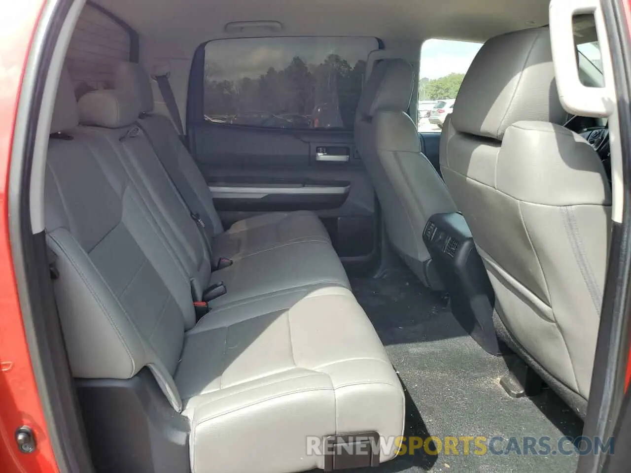 10 fotografías del automóvil dañado 5TFEY5F11LX263024 TOYOTA TUNDRA 2020