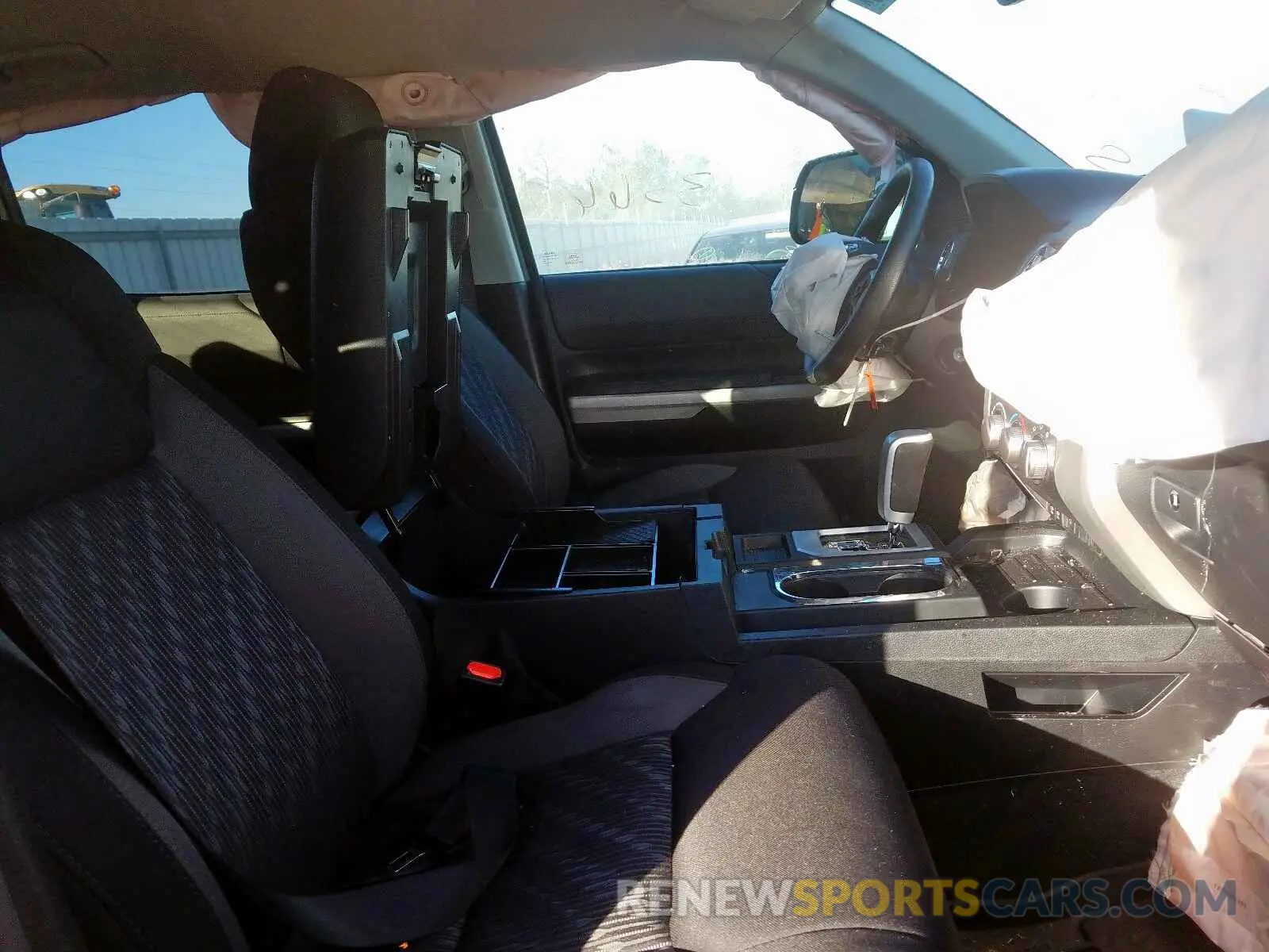 5 fotografías del automóvil dañado 5TFEY5F12LX256809 TOYOTA TUNDRA 2020