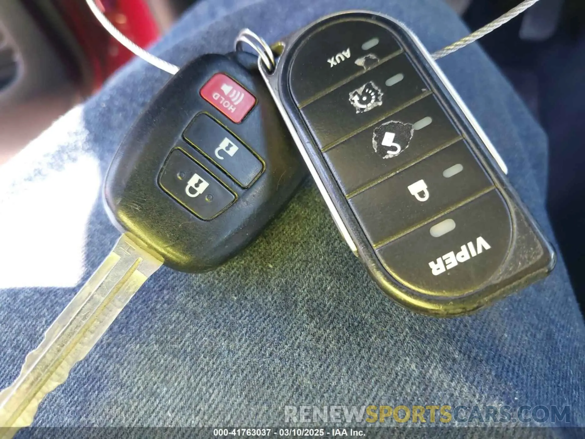 11 fotografías del automóvil dañado 5TFEY5F12LX261346 TOYOTA TUNDRA 2020