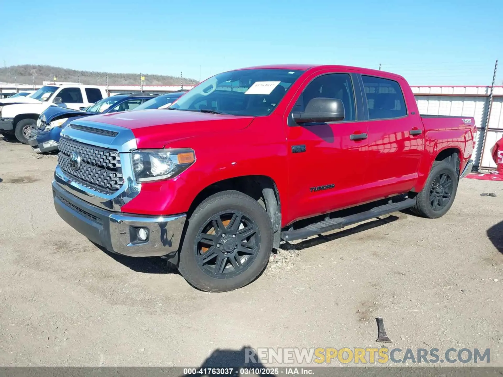 2 fotografías del automóvil dañado 5TFEY5F12LX261346 TOYOTA TUNDRA 2020
