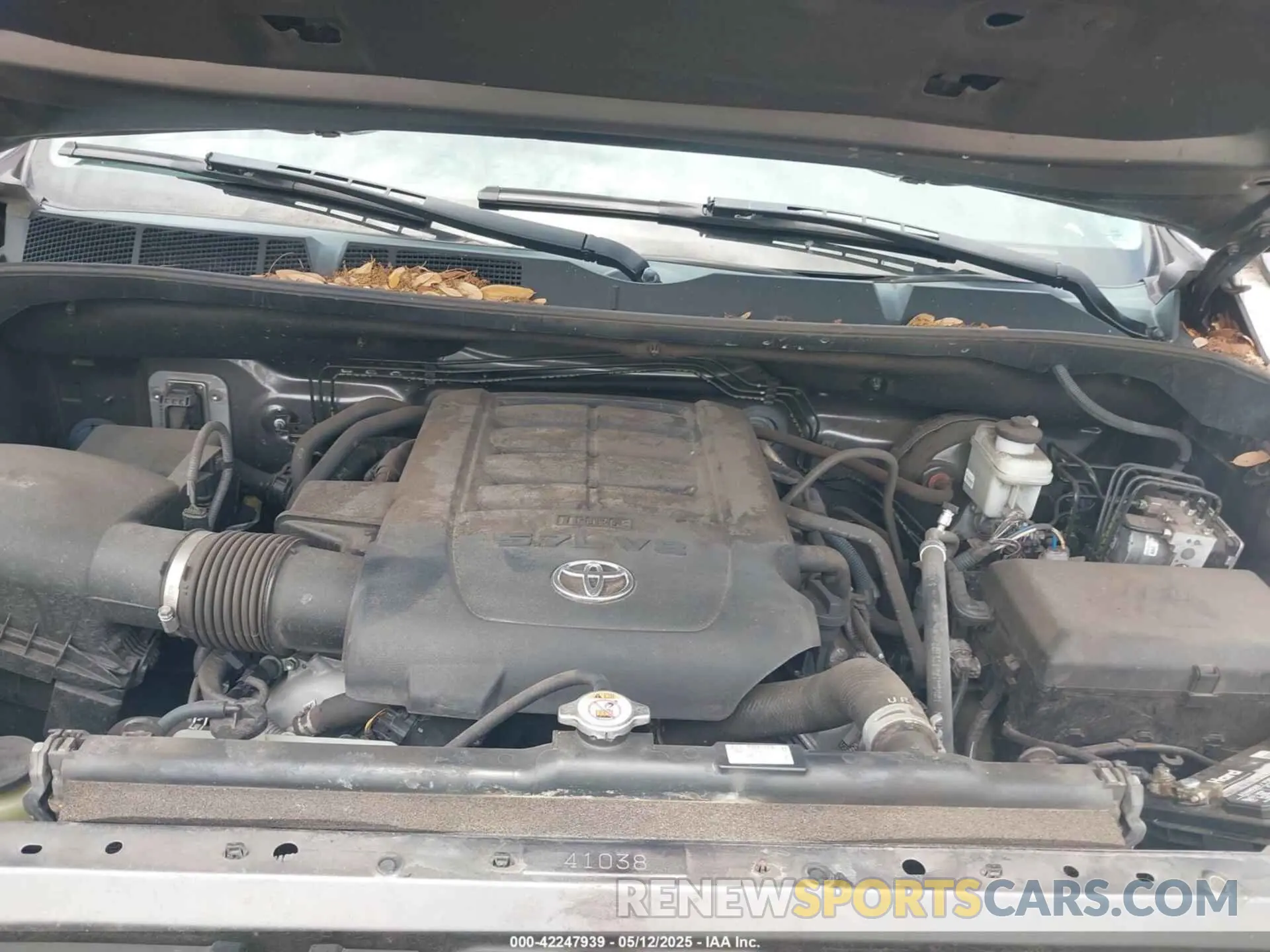 10 fotografías del automóvil dañado 5TFEY5F13LX265681 TOYOTA TUNDRA 2020