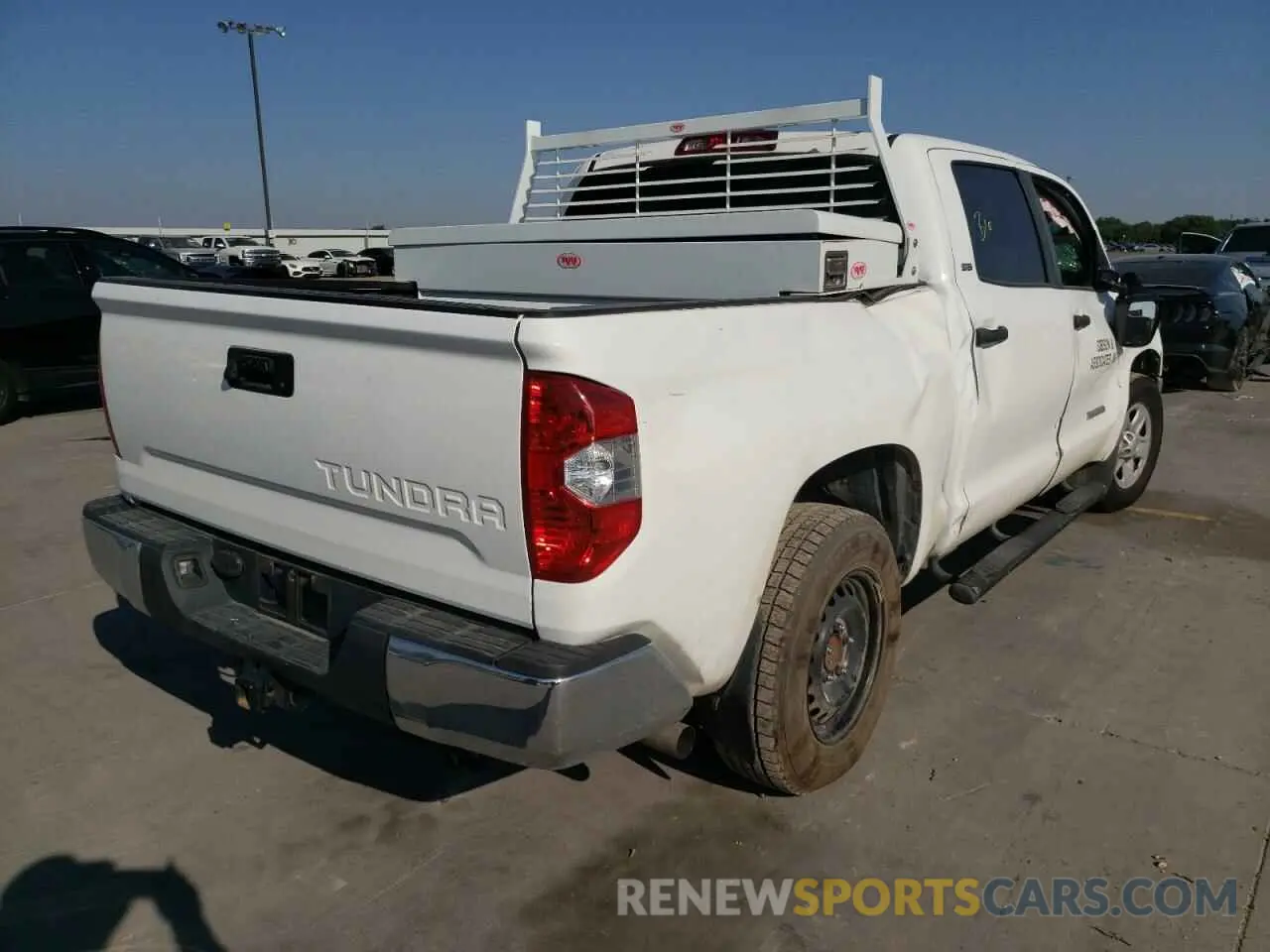 4 fotografías del automóvil dañado 5TFEY5F14LX256164 TOYOTA TUNDRA 2020