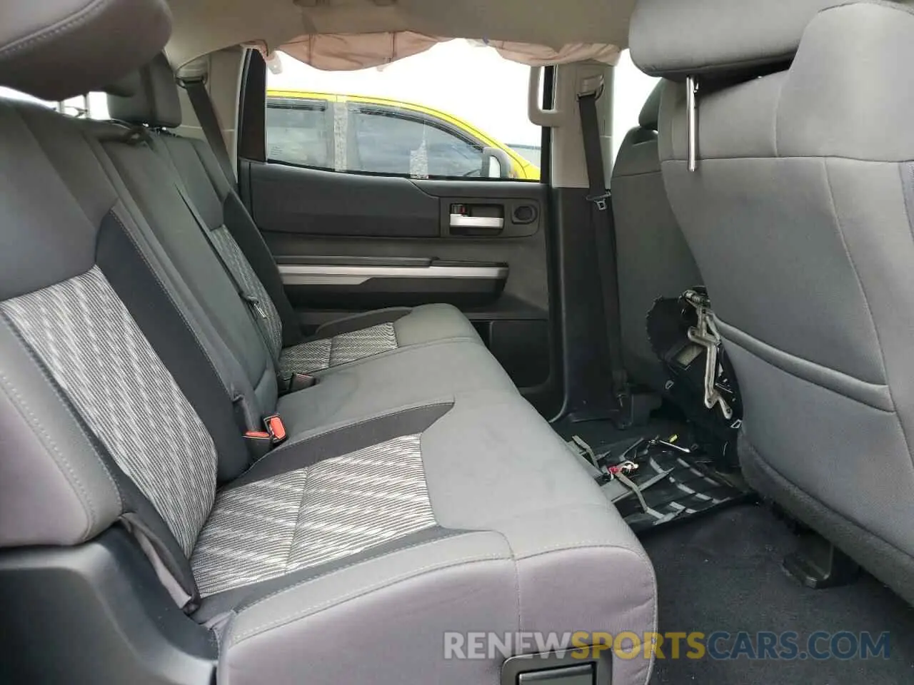 10 fotografías del automóvil dañado 5TFEY5F17LX260869 TOYOTA TUNDRA 2020