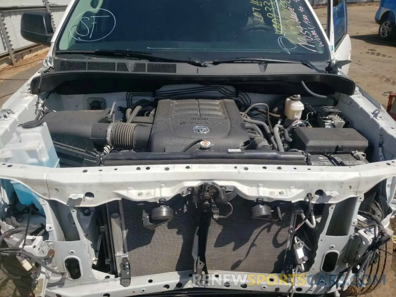 7 fotografías del automóvil dañado 5TFEY5F1XLX261529 TOYOTA TUNDRA 2020