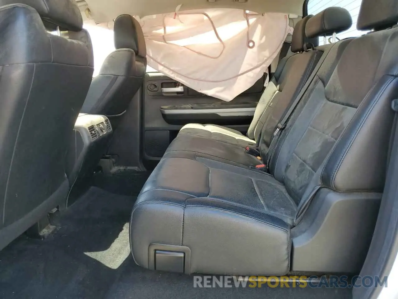 10 fotografías del automóvil dañado 5TFFY5F13LX262025 TOYOTA TUNDRA 2020