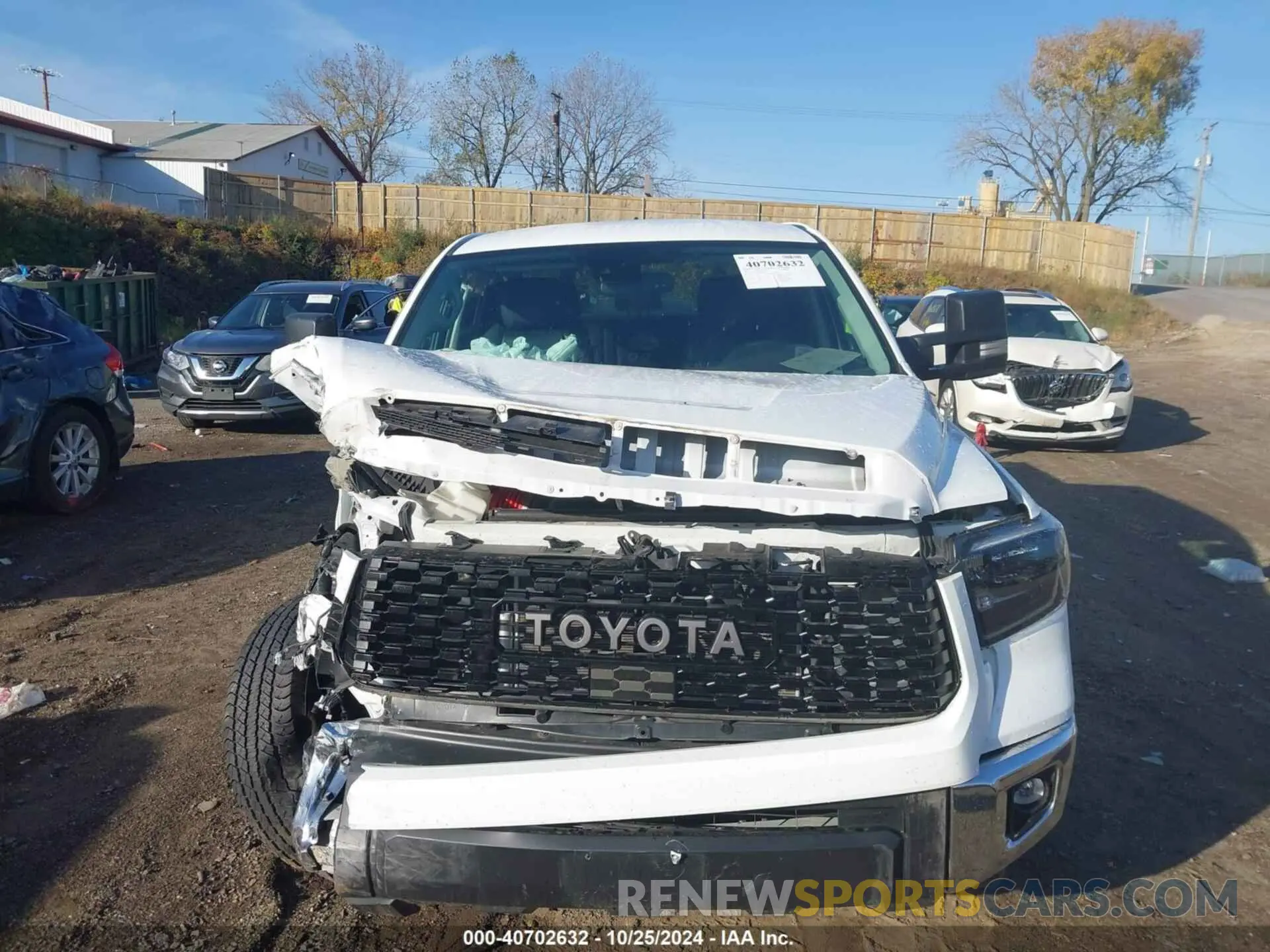 13 fotografías del automóvil dañado 5TFHY5F10LX909408 TOYOTA TUNDRA 2020