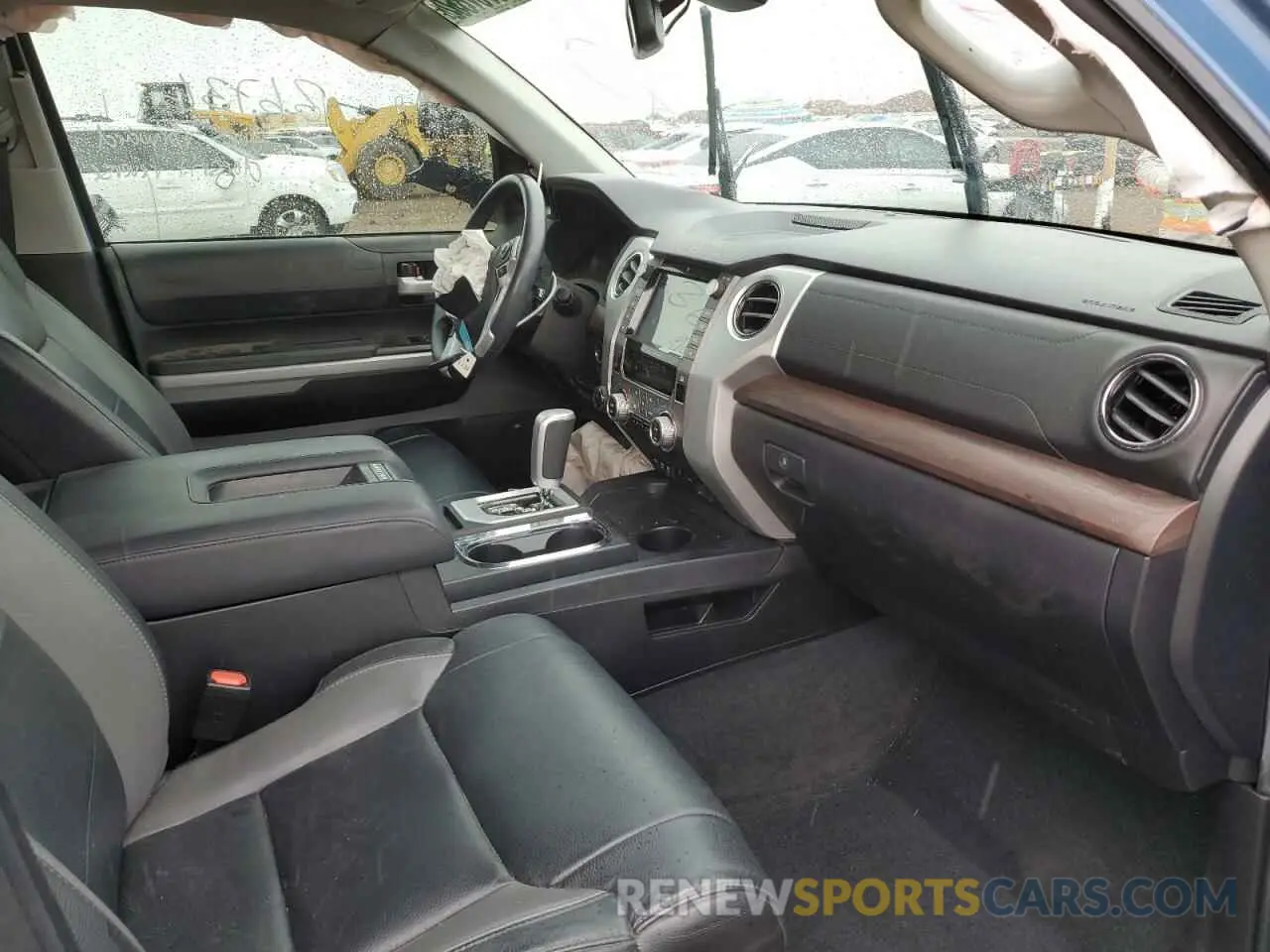5 fotografías del automóvil dañado 5TFHY5F11LX930980 TOYOTA TUNDRA 2020