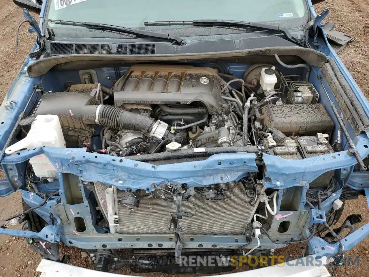 7 fotografías del automóvil dañado 5TFHY5F11LX930980 TOYOTA TUNDRA 2020