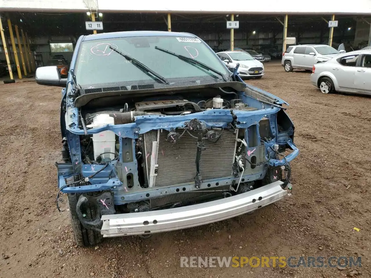 9 fotografías del automóvil dañado 5TFHY5F11LX930980 TOYOTA TUNDRA 2020