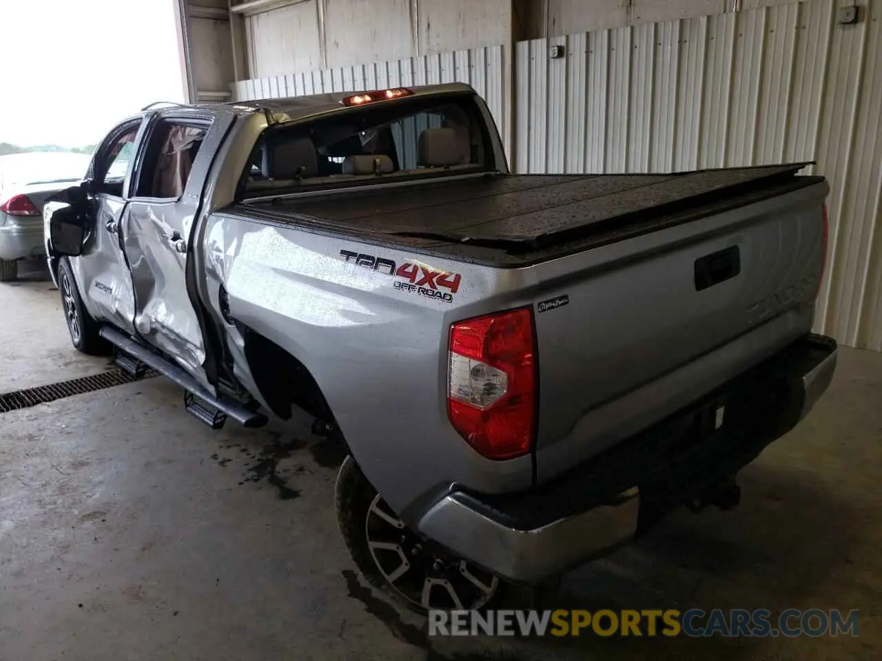 3 fotografías del automóvil dañado 5TFHY5F14LX870936 TOYOTA TUNDRA 2020