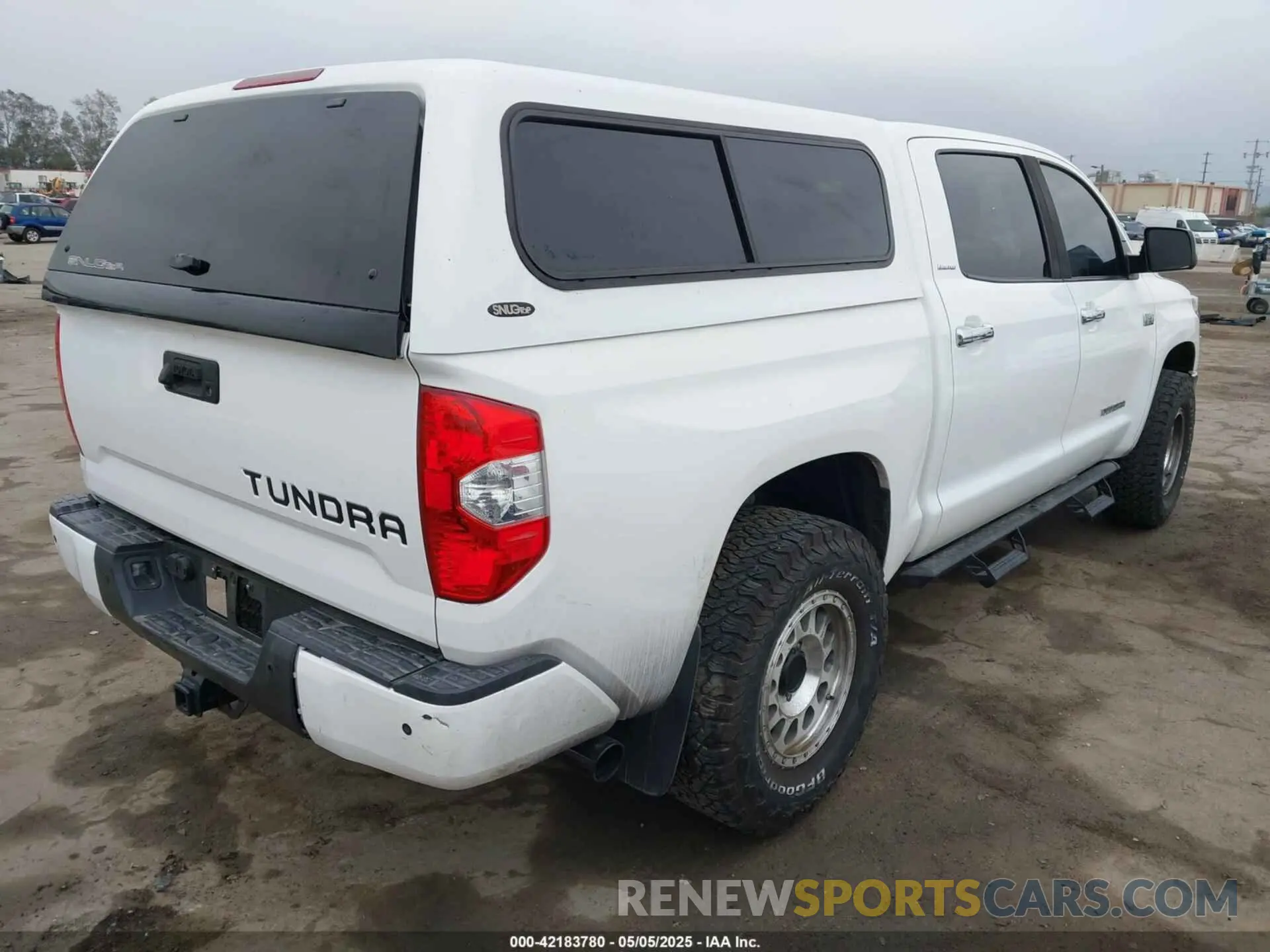 4 fotografías del automóvil dañado 5TFHY5F16LX917738 TOYOTA TUNDRA 2020