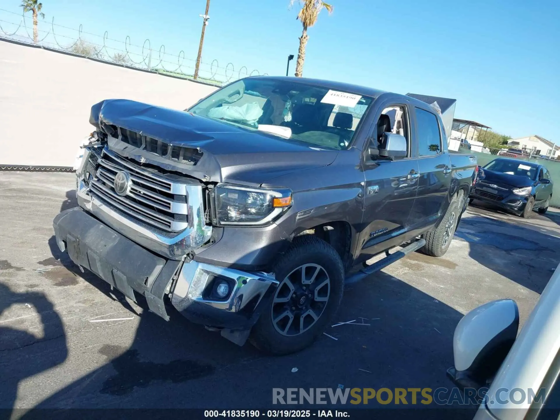 13 fotografías del automóvil dañado 5TFHY5F18LX948800 TOYOTA TUNDRA 2020