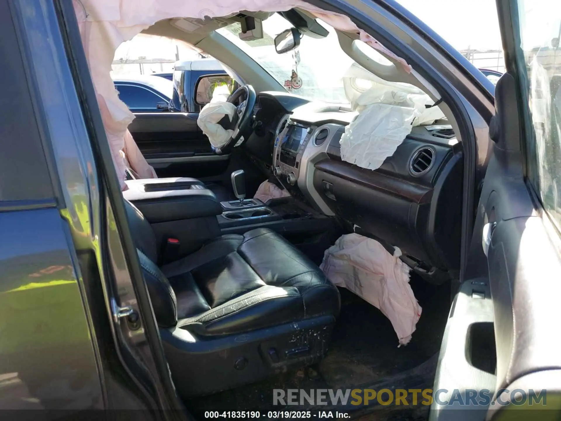 5 fotografías del automóvil dañado 5TFHY5F18LX948800 TOYOTA TUNDRA 2020