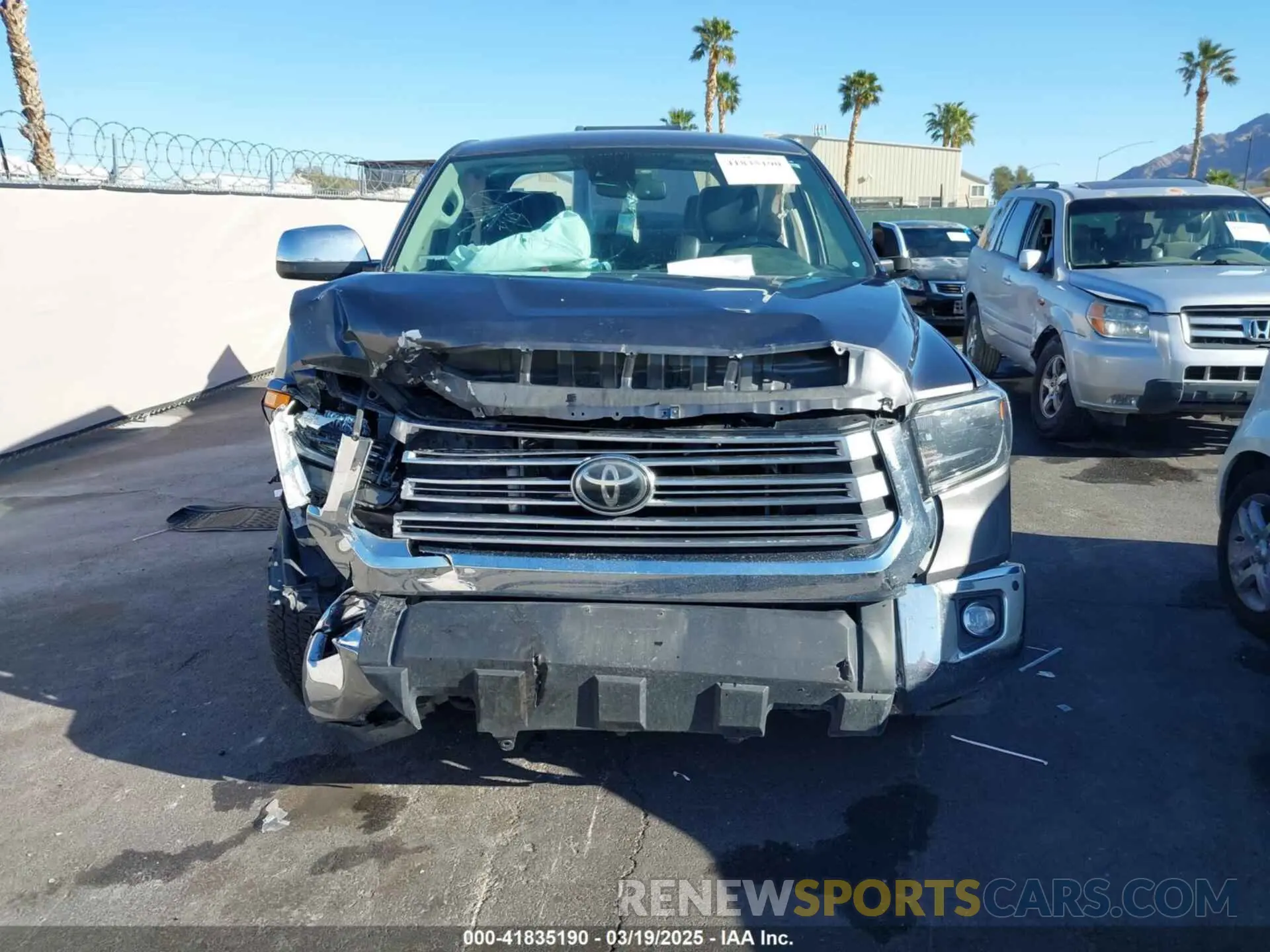 6 fotografías del automóvil dañado 5TFHY5F18LX948800 TOYOTA TUNDRA 2020