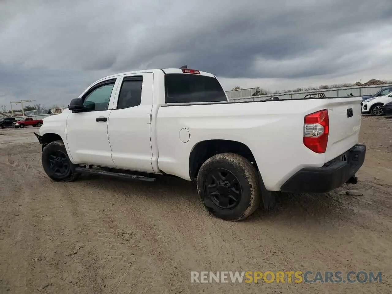 2 fotografías del automóvil dañado 5TFRY5F11LX267575 TOYOTA TUNDRA 2020