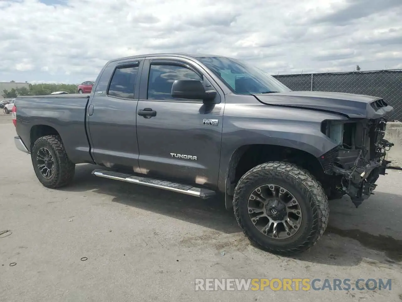 4 fotografías del automóvil dañado 5TFRY5F12LX266936 TOYOTA TUNDRA 2020