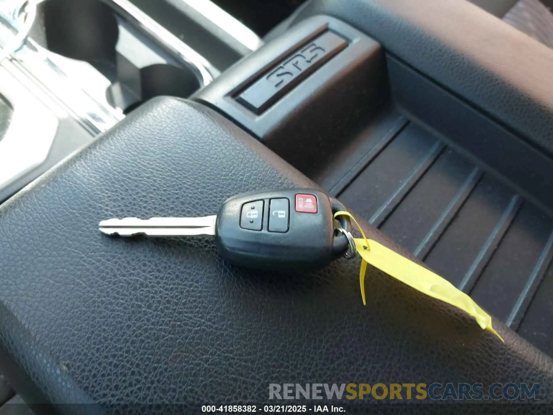 11 fotografías del automóvil dañado 5TFRY5F14LX257901 TOYOTA TUNDRA 2020