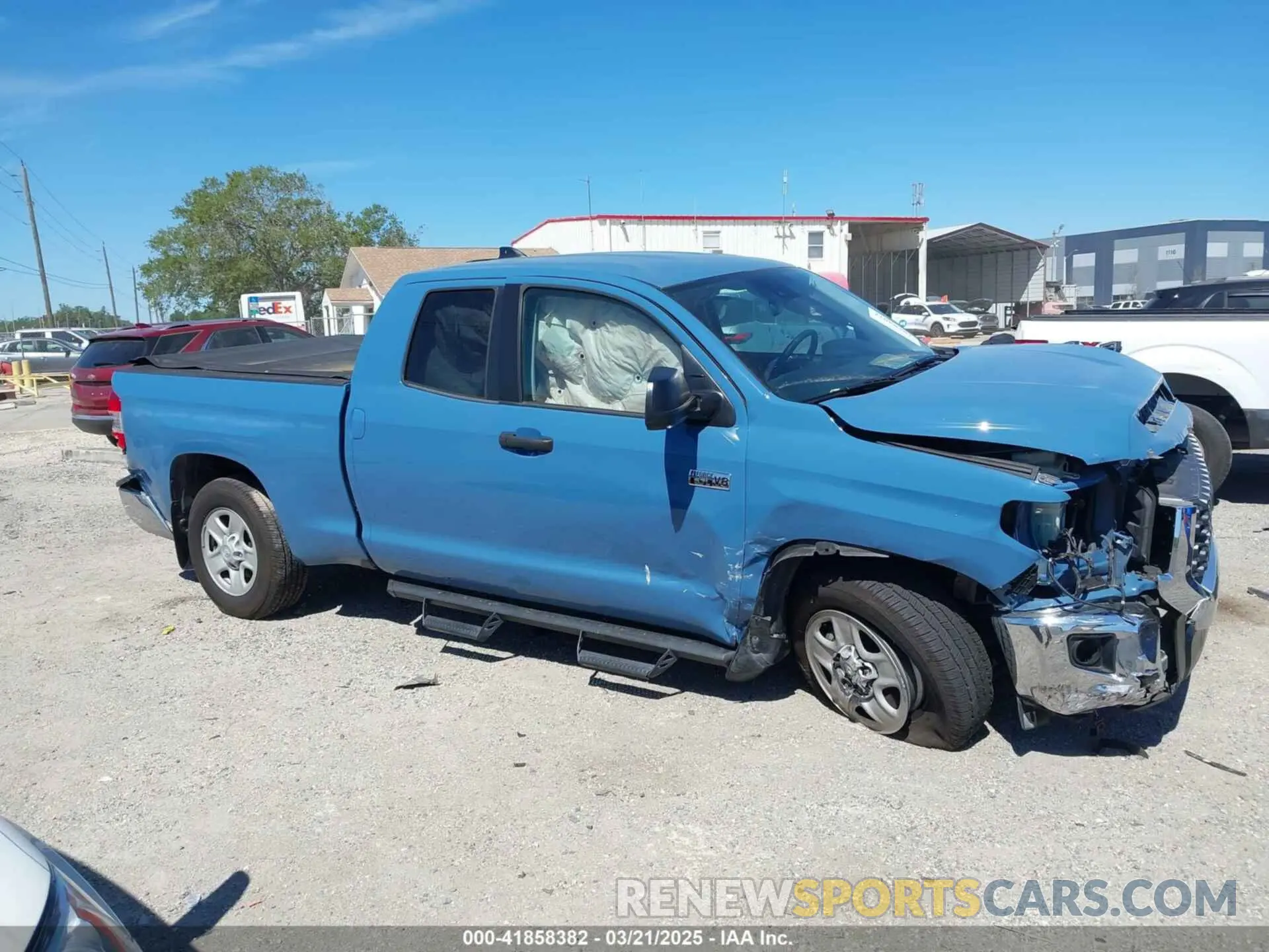 13 fotografías del automóvil dañado 5TFRY5F14LX257901 TOYOTA TUNDRA 2020