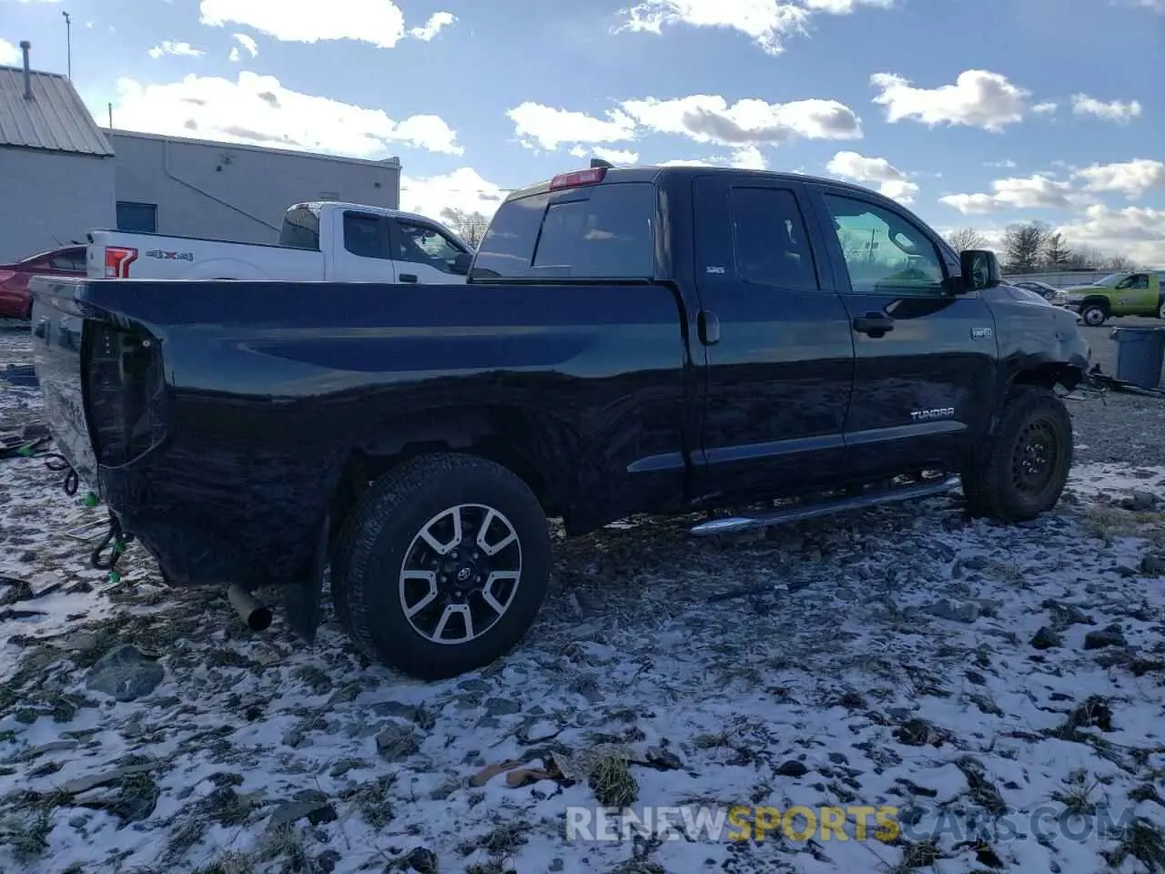 3 fotografías del automóvil dañado 5TFUY5F13LX922653 TOYOTA TUNDRA 2020