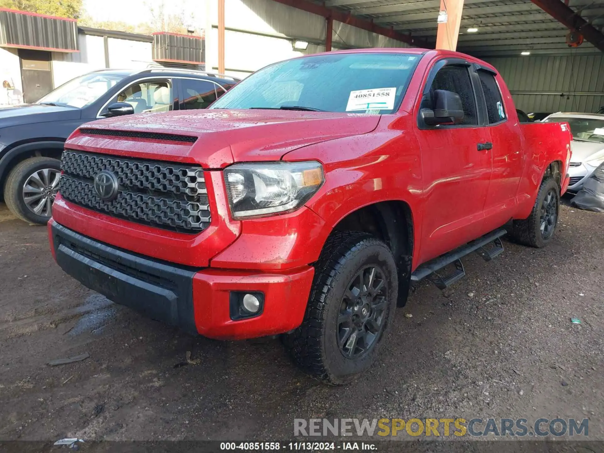 2 fotografías del automóvil dañado 5TFUY5F14LX918658 TOYOTA TUNDRA 2020
