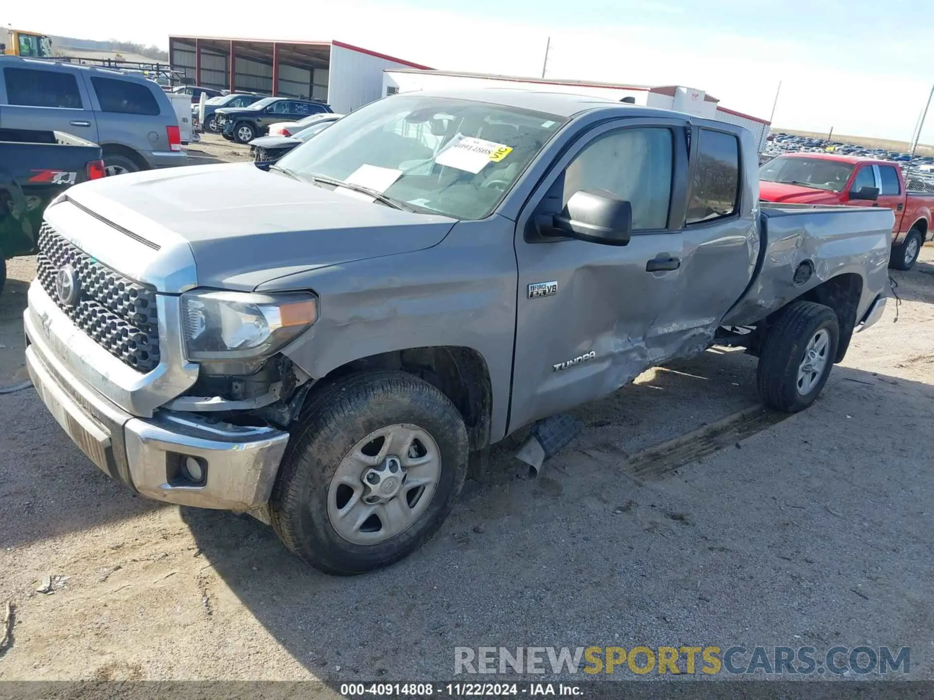 2 fotografías del automóvil dañado 5TFUY5F14LX952342 TOYOTA TUNDRA 2020