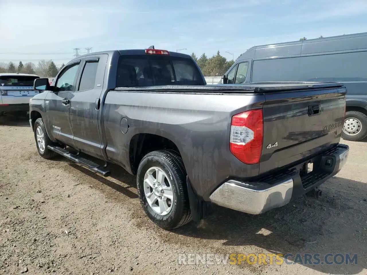 2 fotografías del automóvil dañado 5TFUY5F16LX874565 TOYOTA TUNDRA 2020