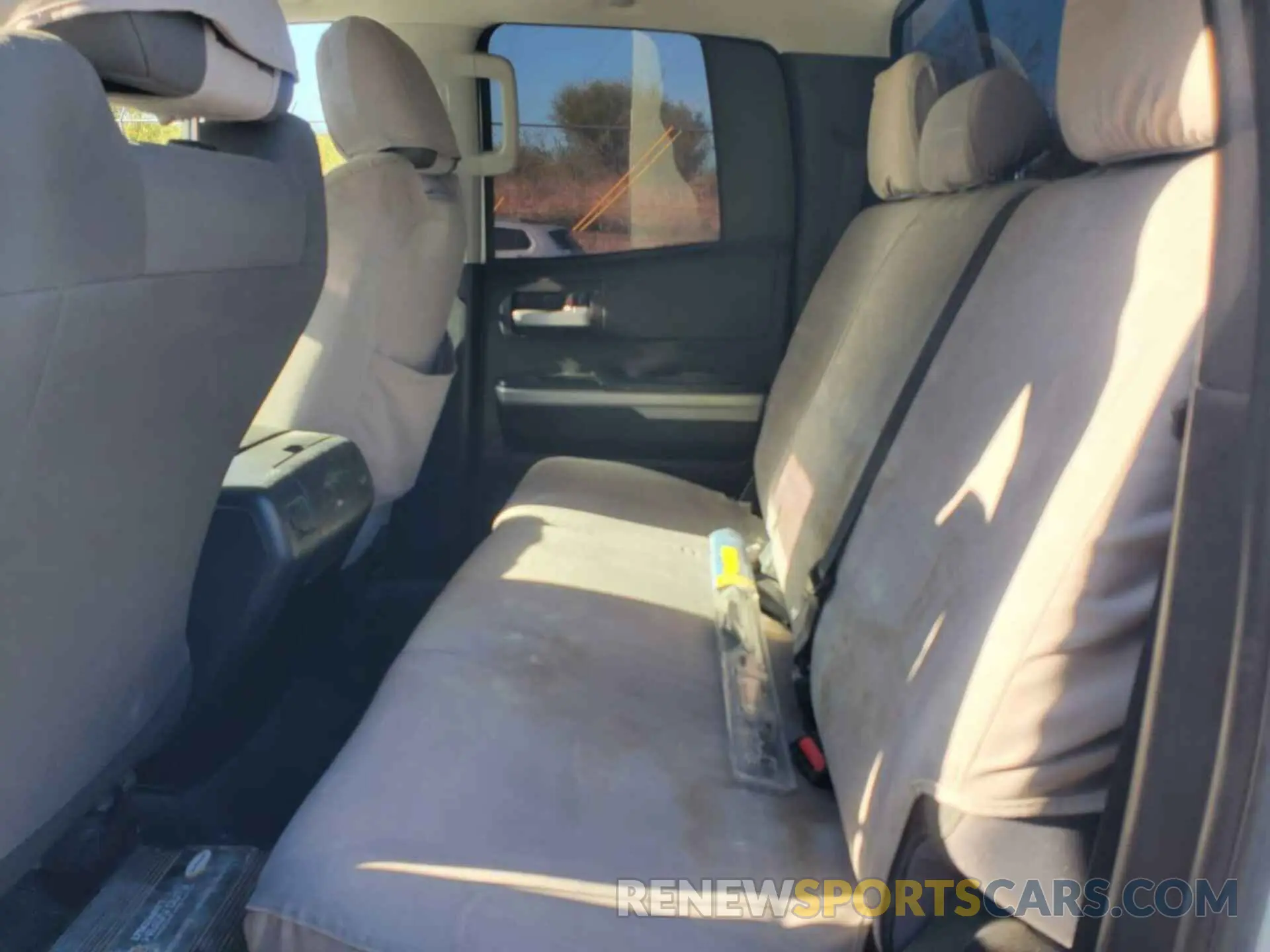 25 fotografías del automóvil dañado 5TFUY5F16LX878342 TOYOTA TUNDRA 2020