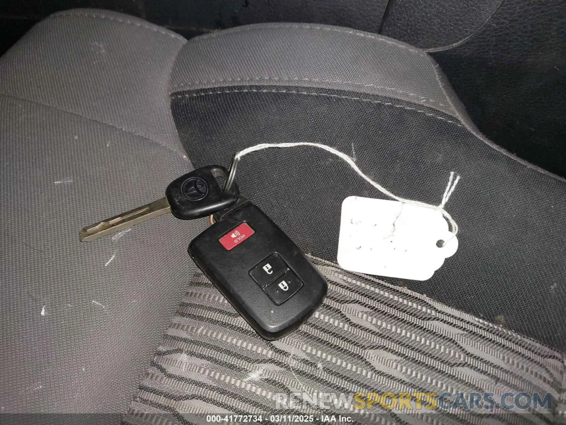 11 fotografías del automóvil dañado 5TFUY5F16LX913073 TOYOTA TUNDRA 2020