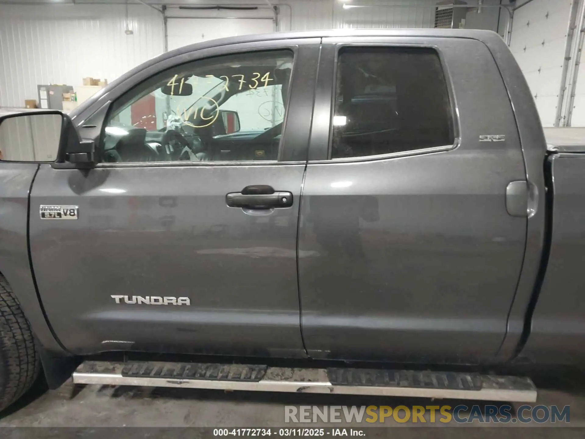 15 fotografías del automóvil dañado 5TFUY5F16LX913073 TOYOTA TUNDRA 2020