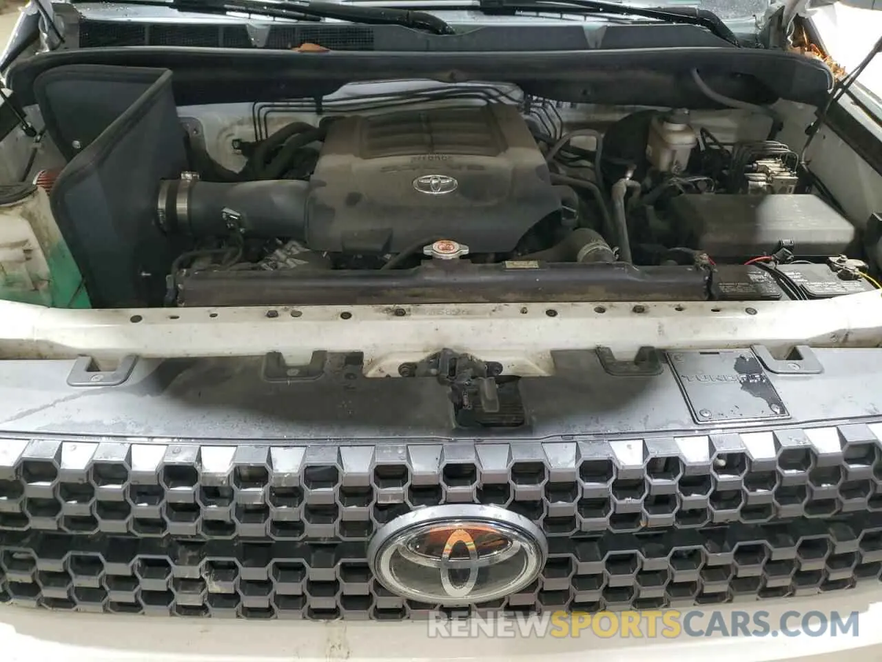 11 fotografías del automóvil dañado 5TFUY5F17LX872050 TOYOTA TUNDRA 2020