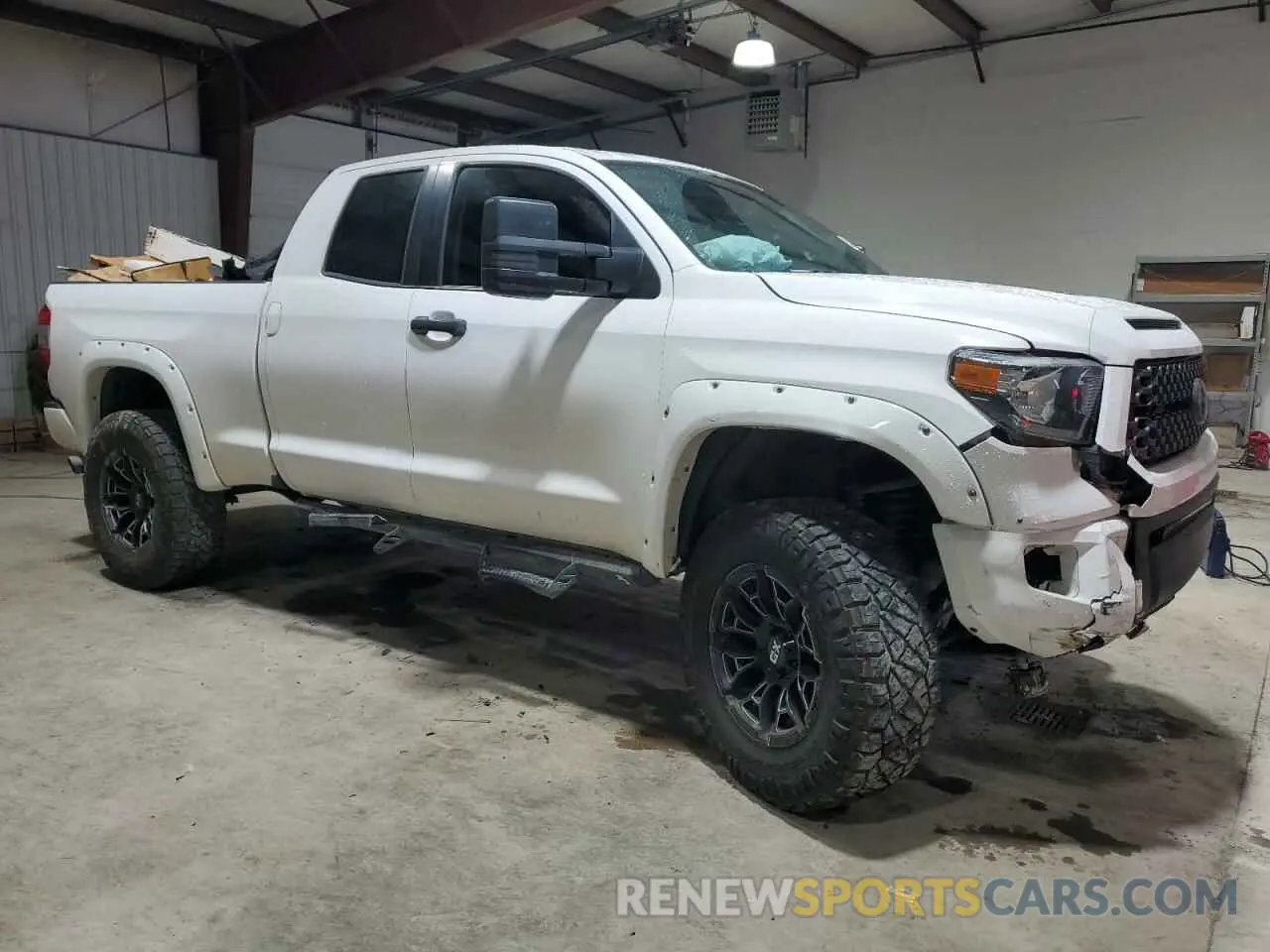 4 fotografías del automóvil dañado 5TFUY5F17LX872050 TOYOTA TUNDRA 2020