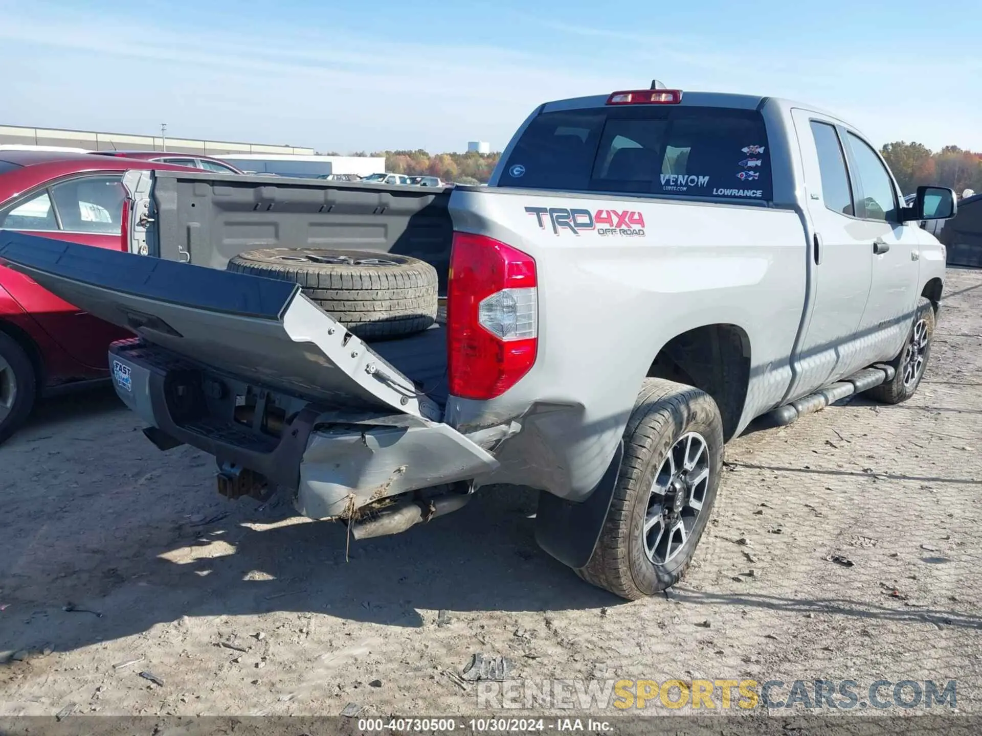 4 fotografías del automóvil dañado 5TFUY5F17LX884084 TOYOTA TUNDRA 2020