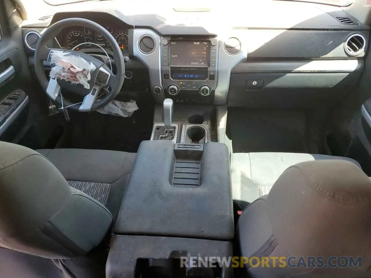 8 fotografías del automóvil dañado 5TFUY5F17LX955641 TOYOTA TUNDRA 2020