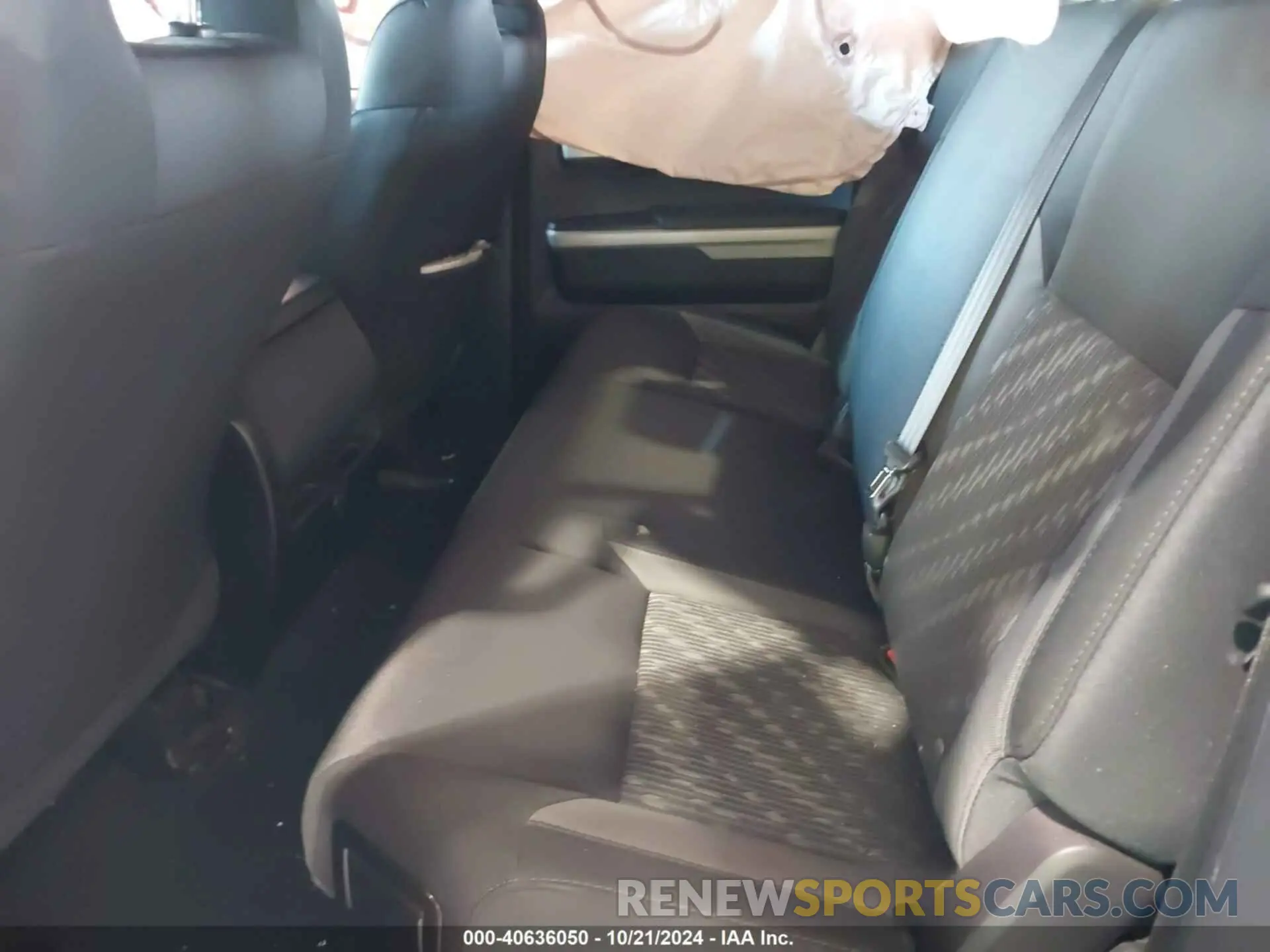 8 fotografías del automóvil dañado 5TFUY5F18LX932837 TOYOTA TUNDRA 2020