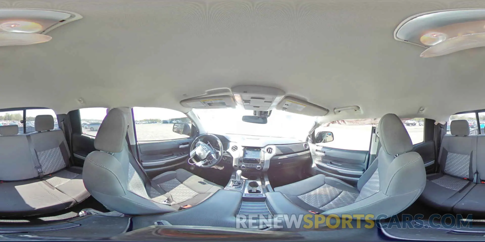 13 fotografías del automóvil dañado 5TFUY5F19LX926576 TOYOTA TUNDRA 2020