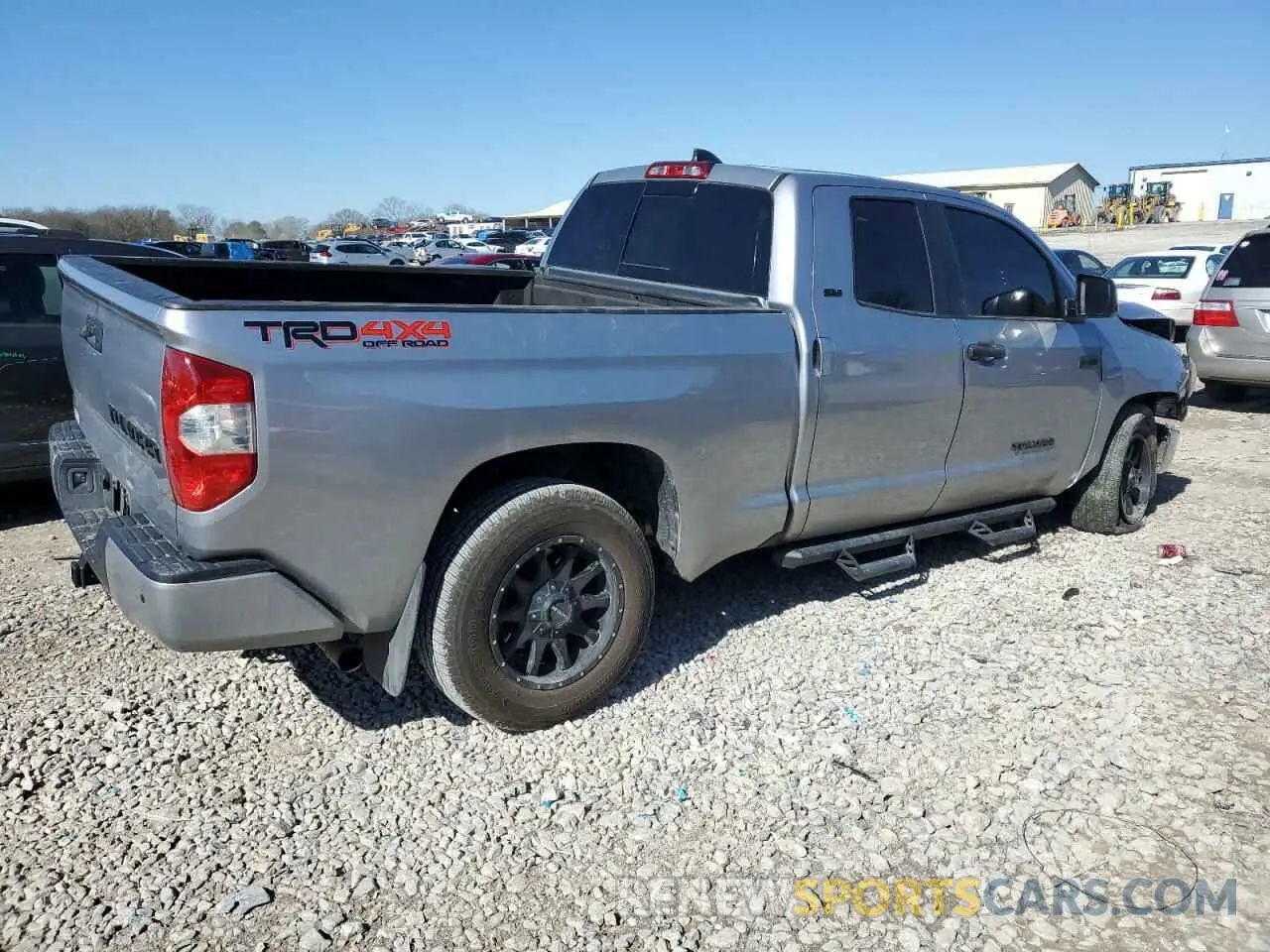 3 fotografías del automóvil dañado 5TFUY5F19LX926576 TOYOTA TUNDRA 2020