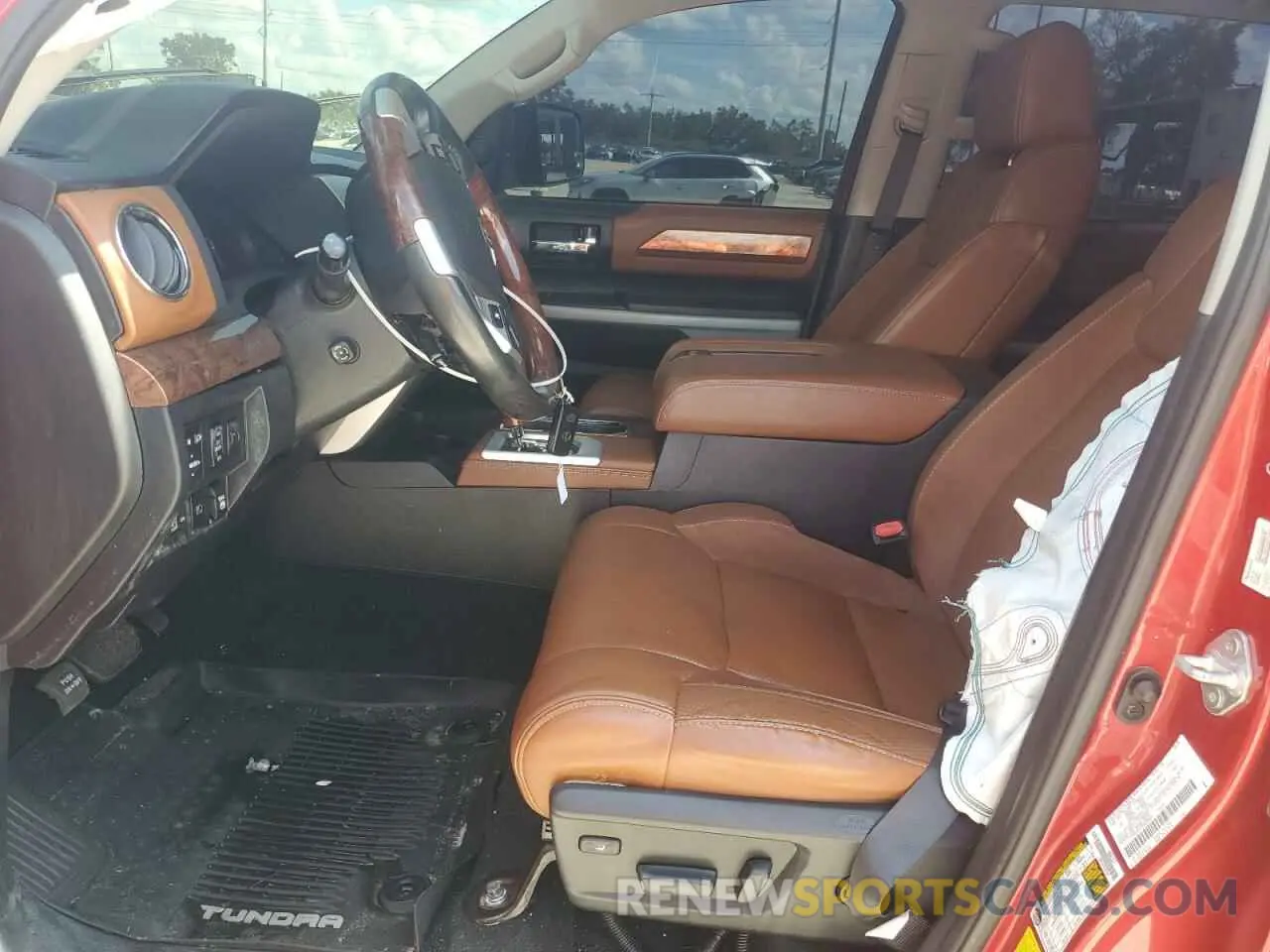 7 fotografías del automóvil dañado 5TFAY5F12MX010665 TOYOTA TUNDRA 2021