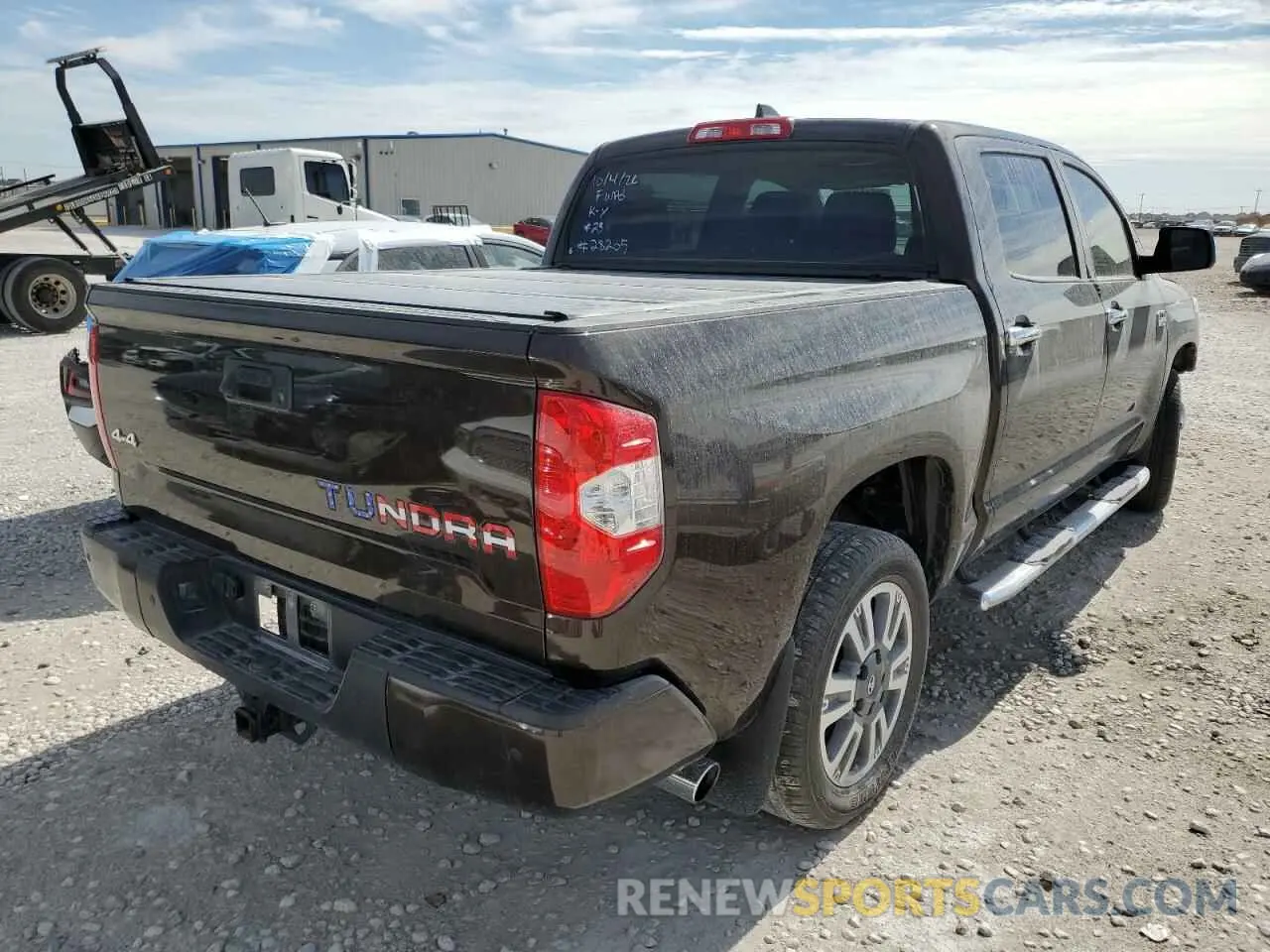4 fotografías del automóvil dañado 5TFAY5F14MX958470 TOYOTA TUNDRA 2021