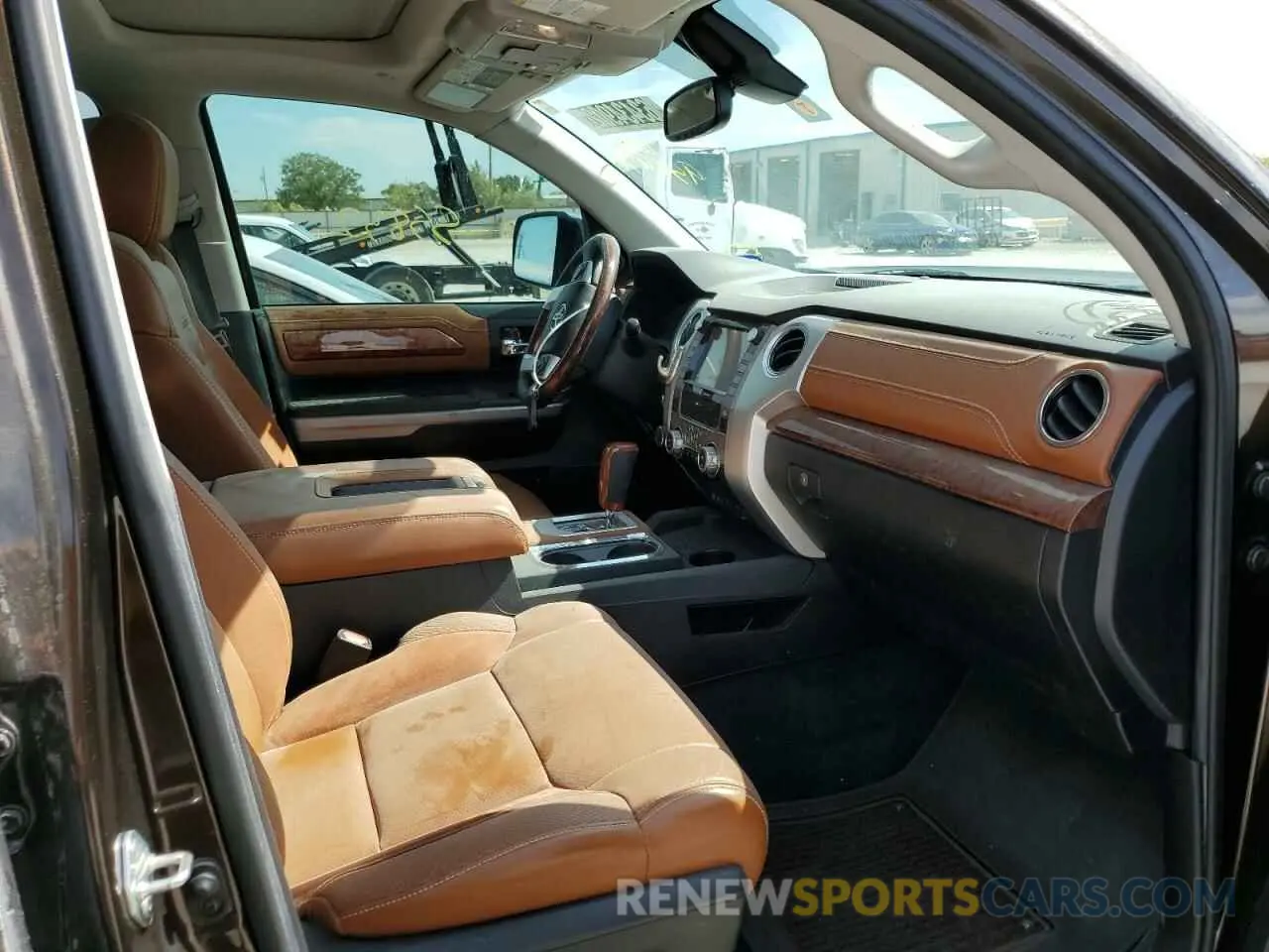 5 fotografías del automóvil dañado 5TFAY5F14MX958470 TOYOTA TUNDRA 2021