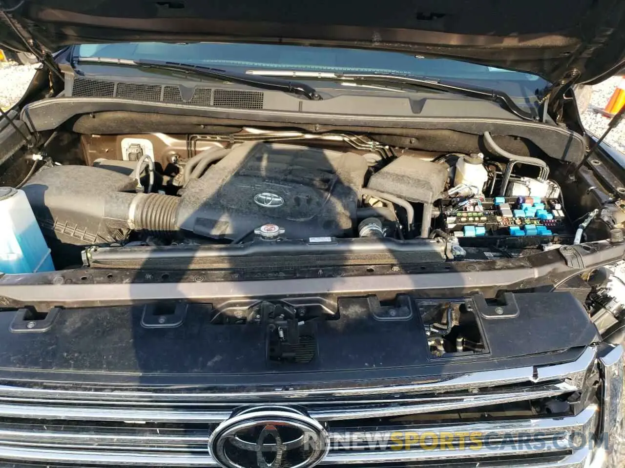 11 fotografías del automóvil dañado 5TFAY5F16MX041577 TOYOTA TUNDRA 2021