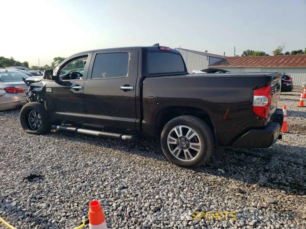 2 fotografías del automóvil dañado 5TFAY5F16MX041577 TOYOTA TUNDRA 2021