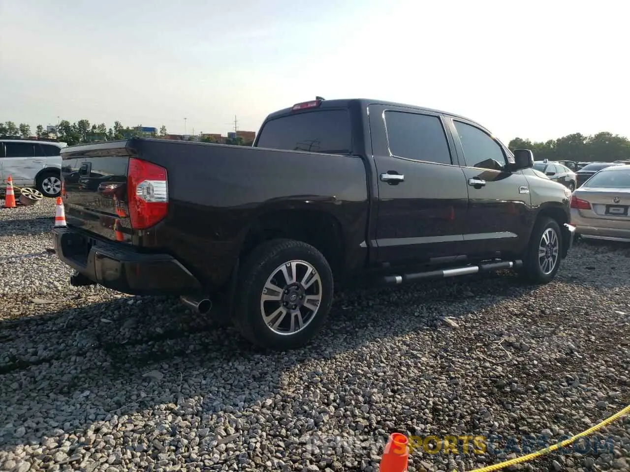 3 fotografías del automóvil dañado 5TFAY5F16MX041577 TOYOTA TUNDRA 2021