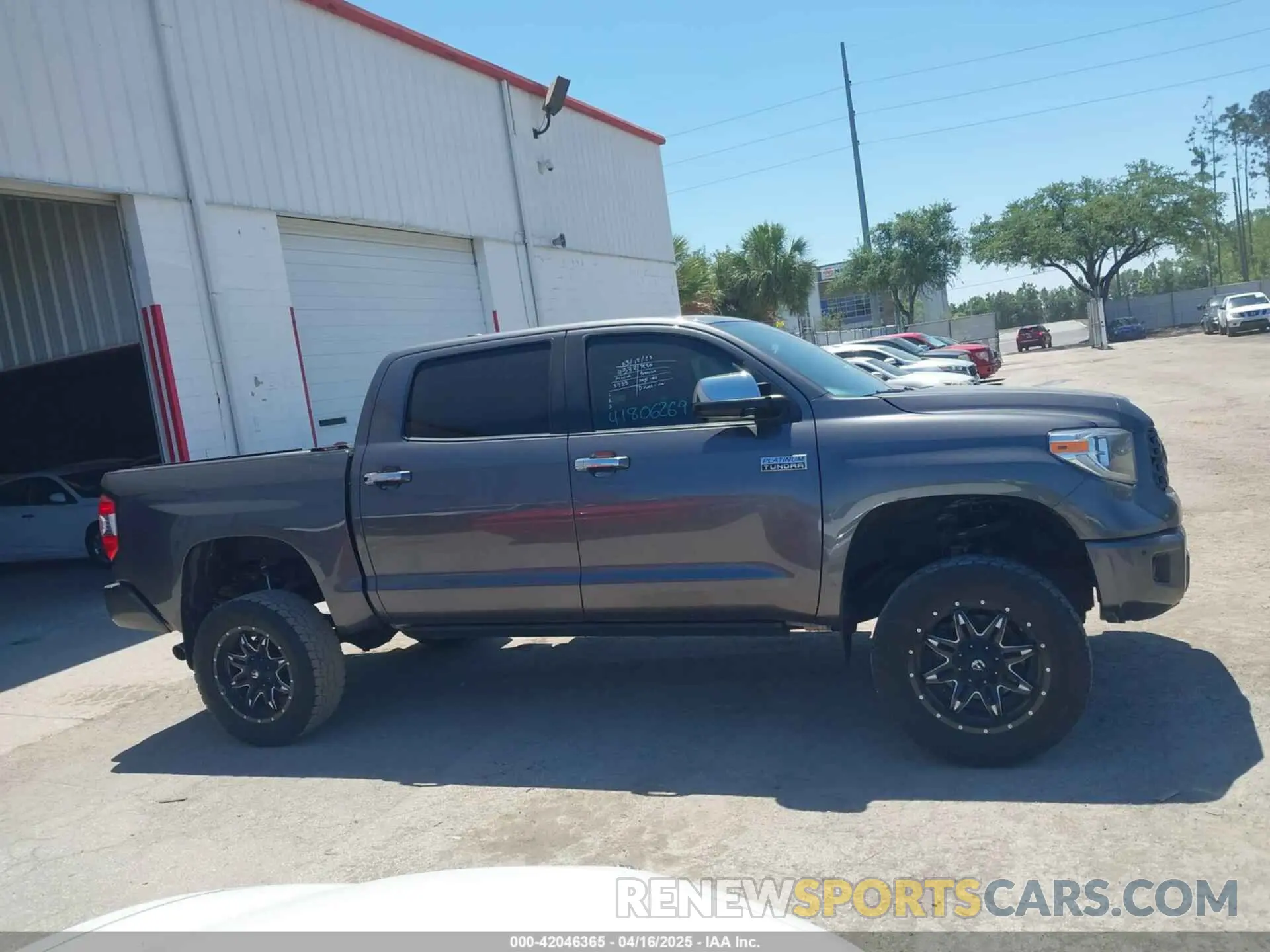 13 fotografías del automóvil dañado 5TFAY5F17MX023735 TOYOTA TUNDRA 2021