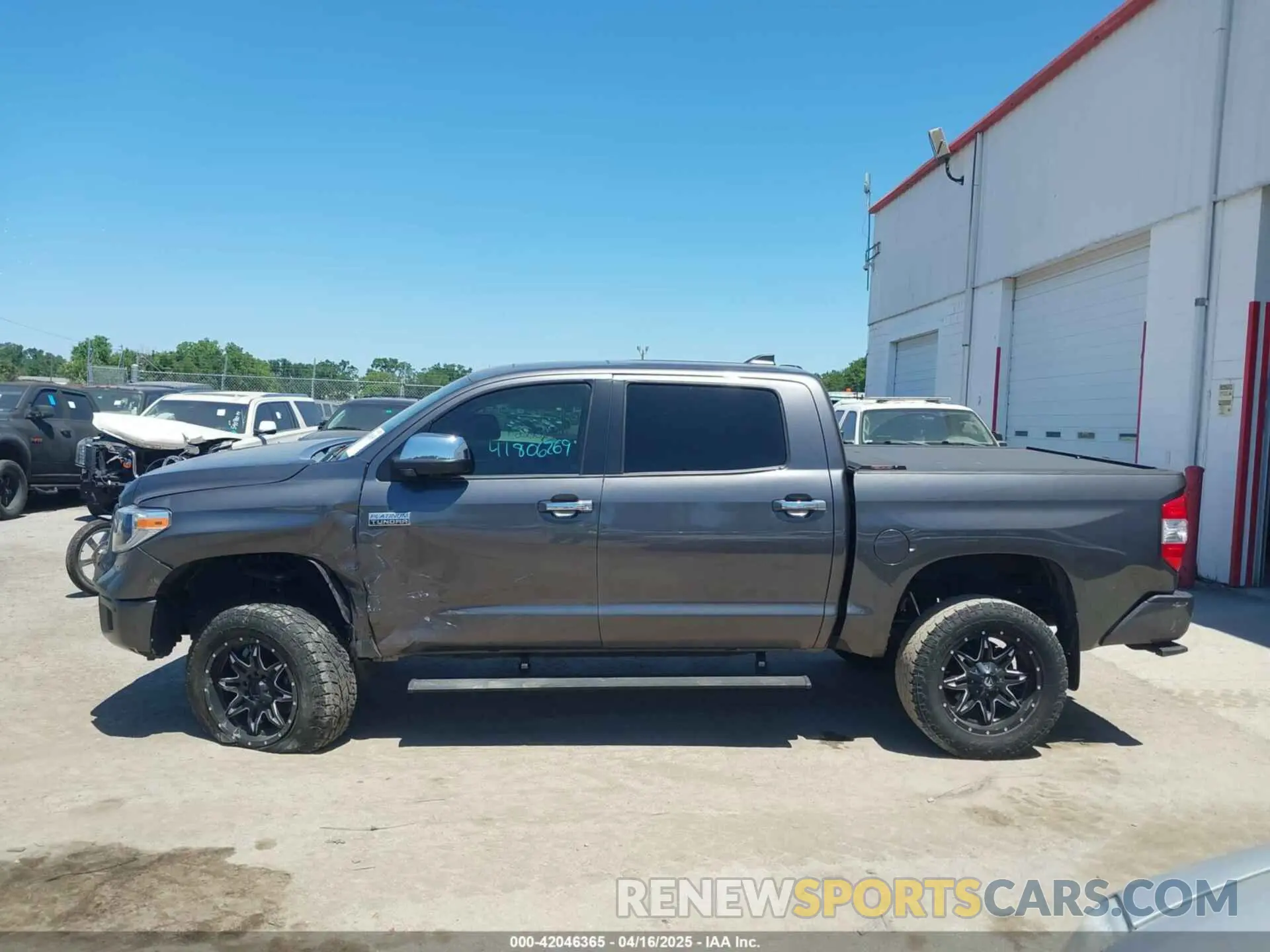 14 fotografías del automóvil dañado 5TFAY5F17MX023735 TOYOTA TUNDRA 2021